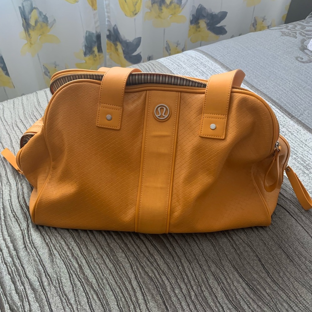 Lululemon Large Bag - Picture 6 of 8